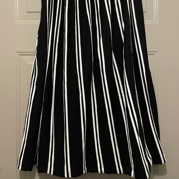 Target black and white vertical stripe midi skirt - Picture 2 of 3